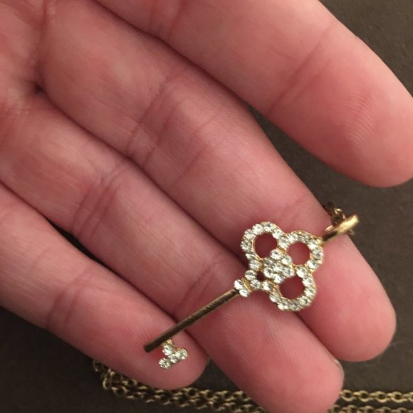 Key Pendant Necklace Vintage Swarovski Crystals - Picture 8 of 9